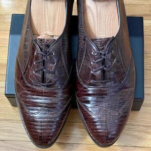 Giorgio Brutini Dark Brown Textured Oxfords